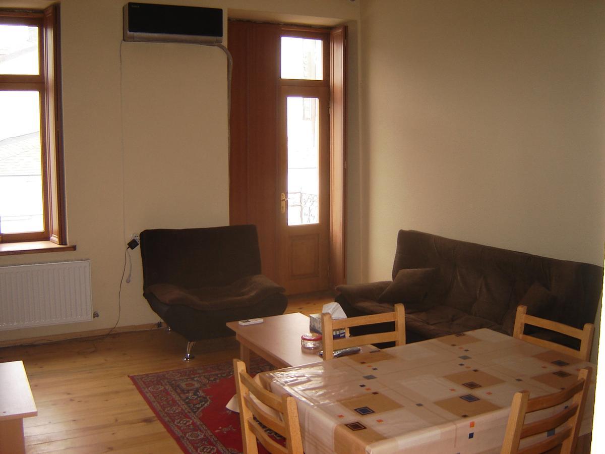 Old Metekhi Apartment 第比利斯 外观 照片